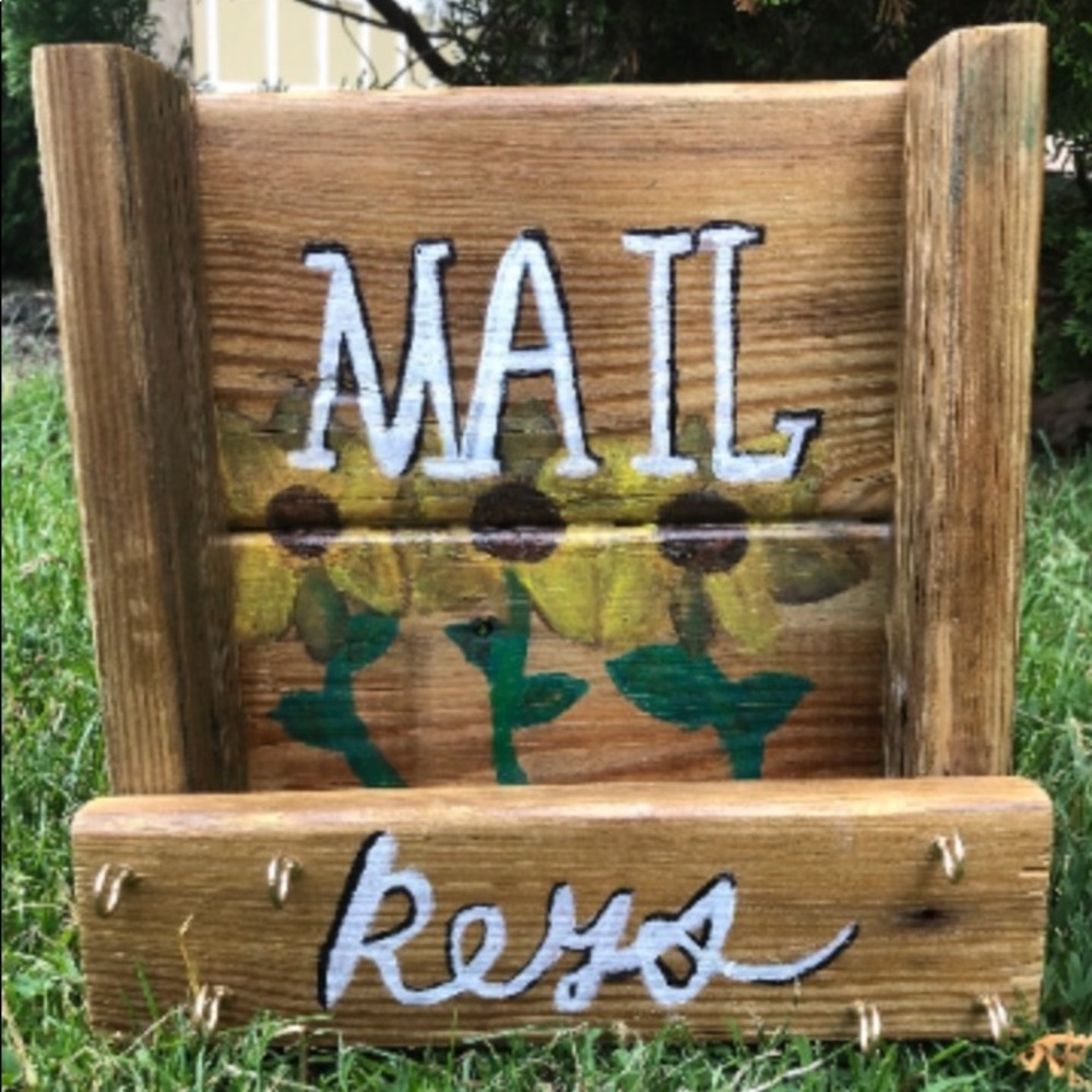 Mail and Keys box